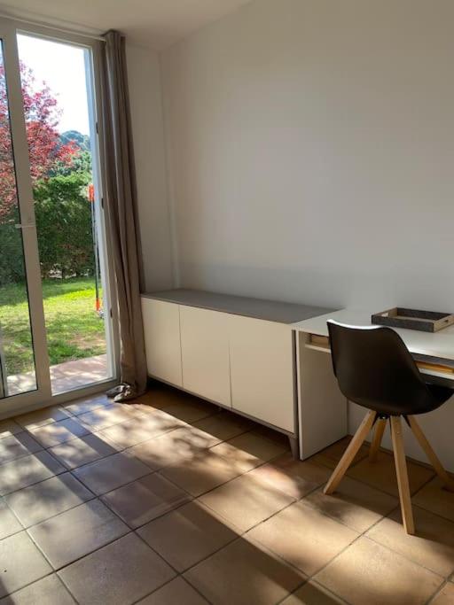 Casa y loft minimalista, jardín y parking privado - Villa - 28