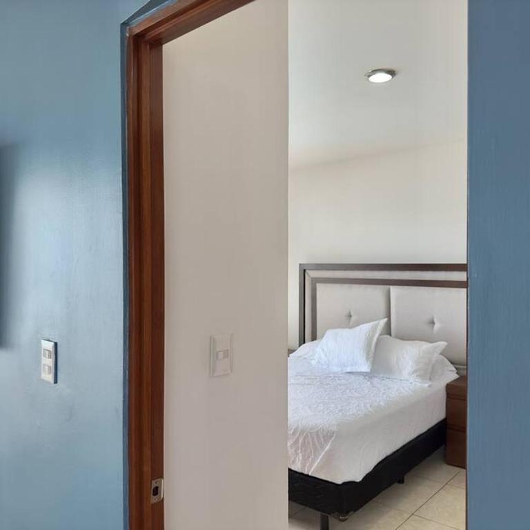 hermoso en marina , hermosas vistas by G P S rentas - Two-Bedroom Apartment - 42