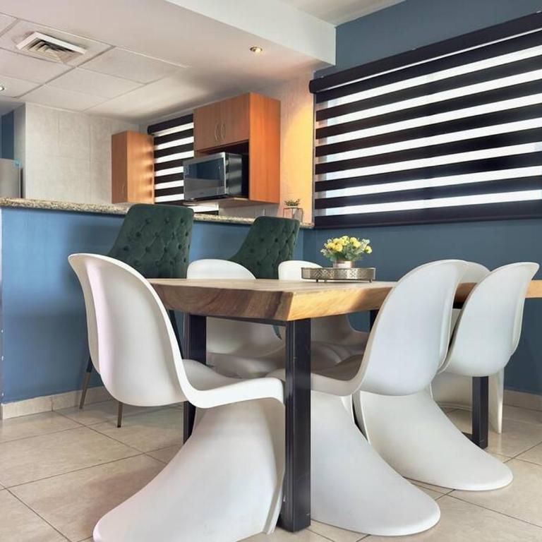 hermoso en marina , hermosas vistas by G P S rentas - Two-Bedroom Apartment - 60