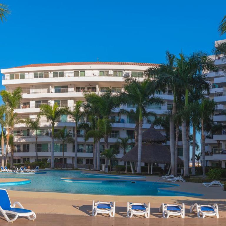 Hermoso en marina, asombrosas vistas by G P S rentas - Three-Bedroom Apartment - 2