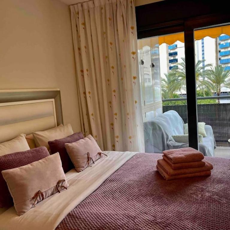 Apartment by the beach, Cala de Benidorm - Two-Bedroom Apartment - 7
