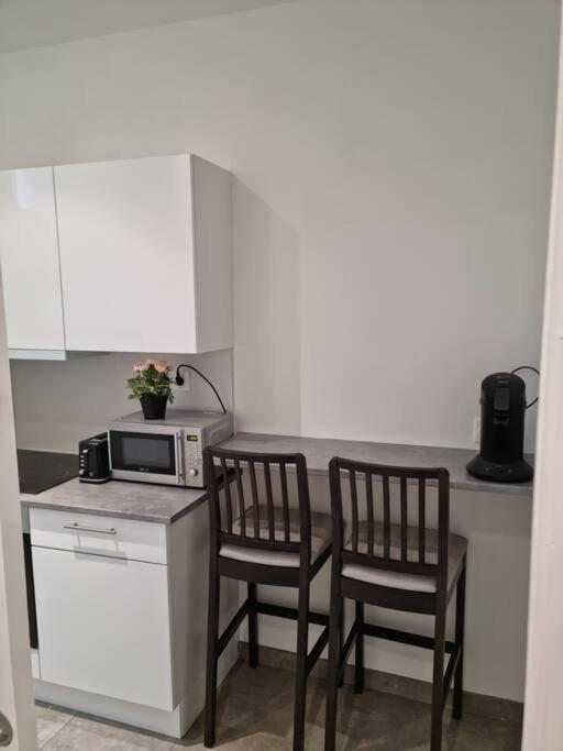 Appartement 2 pieces - Appartement 1 Chambre - 44