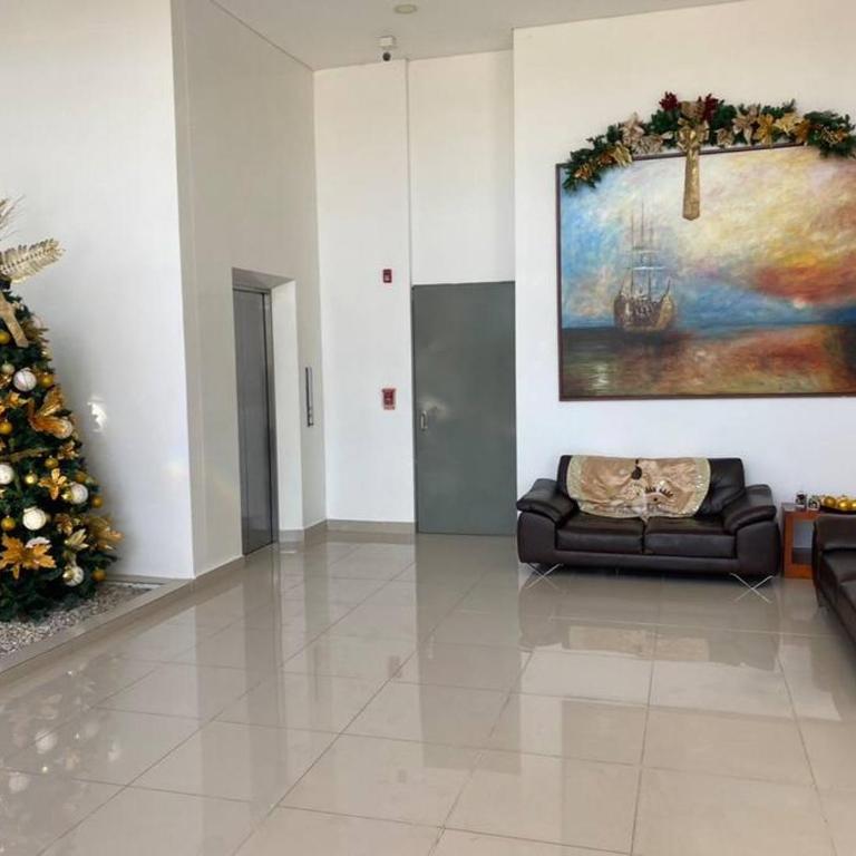 1002 - Apartamento en Palmetto exclusivo al norte - Three-Bedroom Apartment - 4