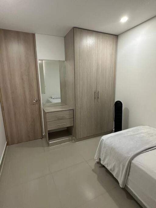 1002 - Apartamento en Palmetto exclusivo al norte - Three-Bedroom Apartment - 19