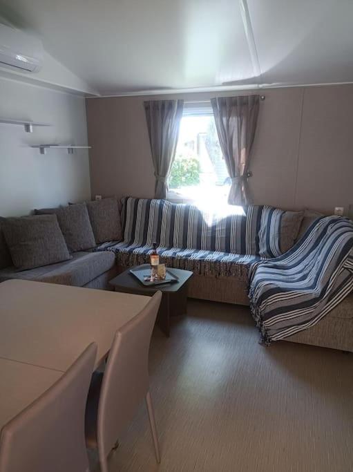 Mobil-Home FO 30 à Vias - La Carabasse - Camping Siblu avec piscine payante - Maison 3 Chambres - 12