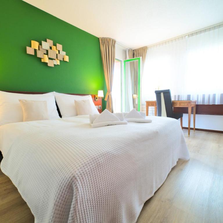 Tulip Inn Beaulieu Lausanne - Standard Zimmer mit Kingsize-Bett - 3