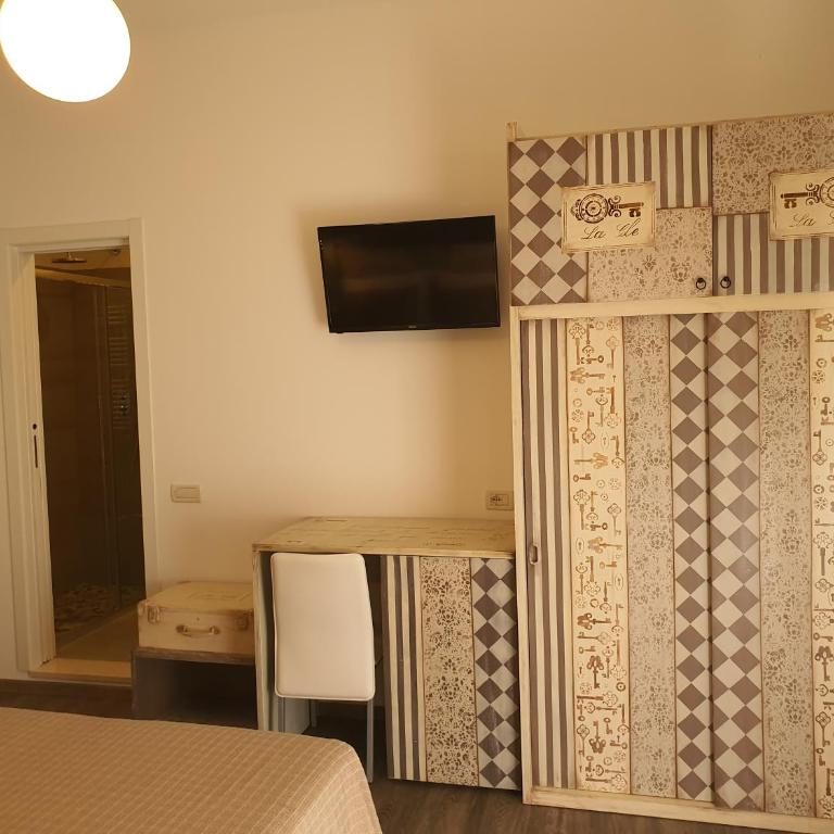 Hotel Villa Esedra - Camere Adiacenti con Vista Mare Laterale - 4