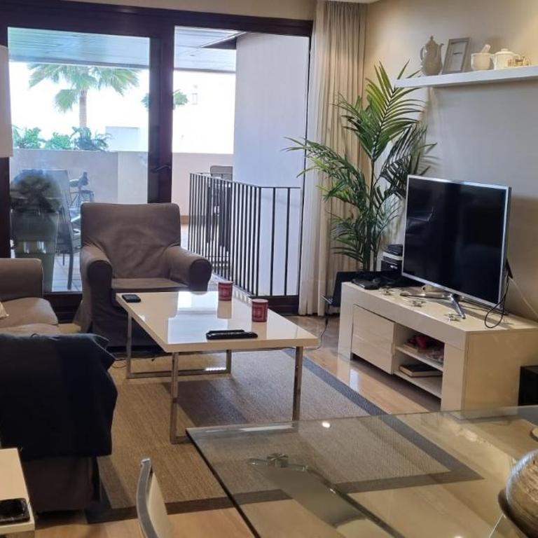 Apartamento lujo en primera línea de playa en Bahía de la Plata, Estepona - Two-Bedroom Apartment - 19