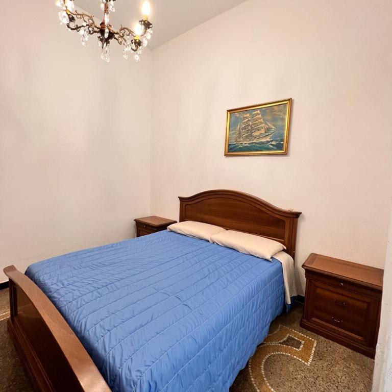 Savona Casa Vacanze vicino Mare 3 minuti WIFI - Appartamento con 1 Camera da Letto - 13