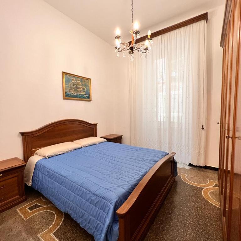 Savona Casa Vacanze vicino Mare 3 minuti WIFI - Appartamento con 1 Camera da Letto - 5