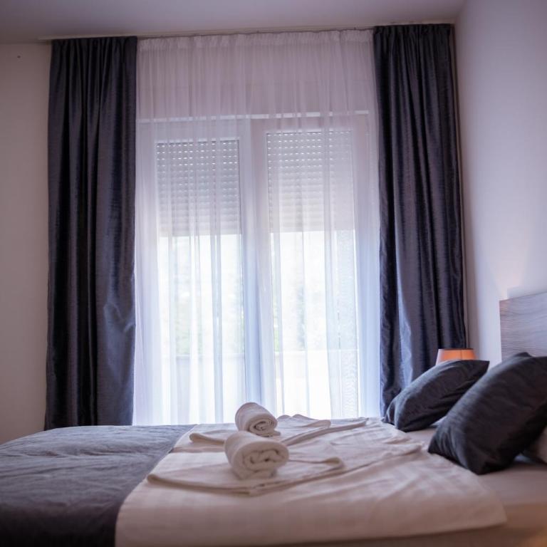 Villa Mir - Deluxe Double or Twin Room - 2