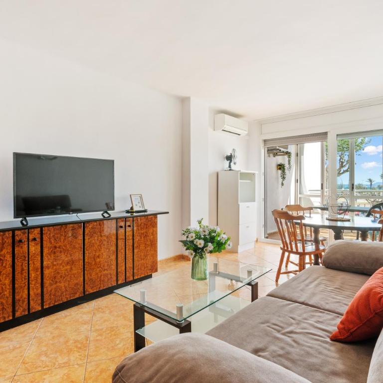 WELCS DUPLEX 025 EMP frente al Mar - Apartamento con vistas al mar - 2