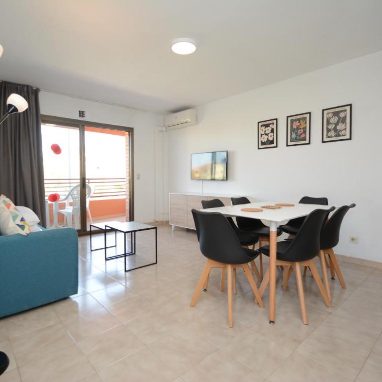 Alojamientos familiares Sa Gavina Estartit, Principal - Two-Bedroom Apartment with Street View (4-6) - 10