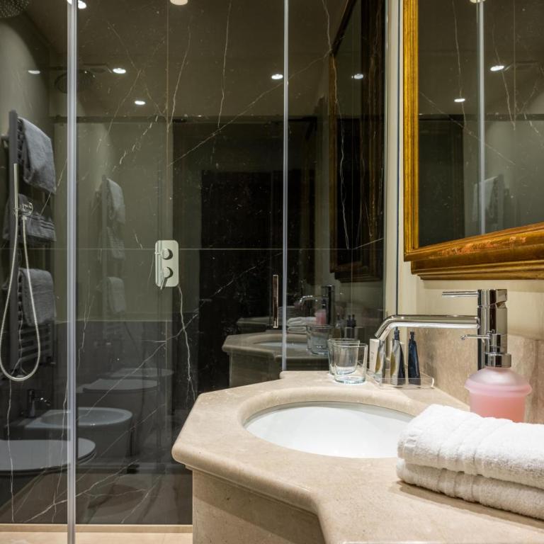 Palazzo Bembo - Exclusive Accommodation - Camera Superior Matrimoniale/Doppia con Letti Singoli - 5
