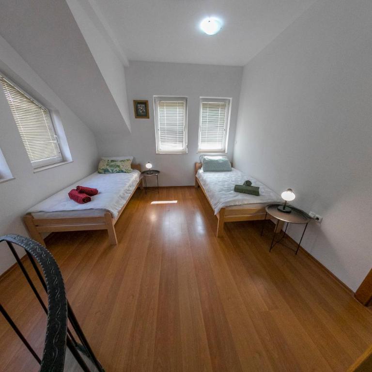 APARTMAN NAAJ - Two-Bedroom Apartment - 9