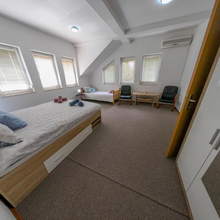 APARTMAN NAAJ - Two-Bedroom Apartment - 26