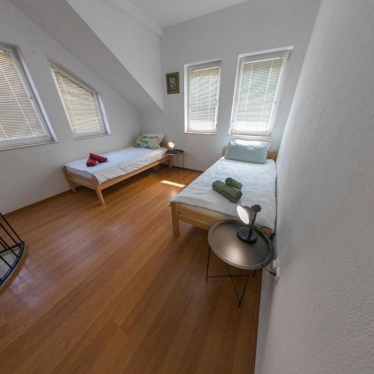 APARTMAN NAAJ - Two-Bedroom Apartment - 33
