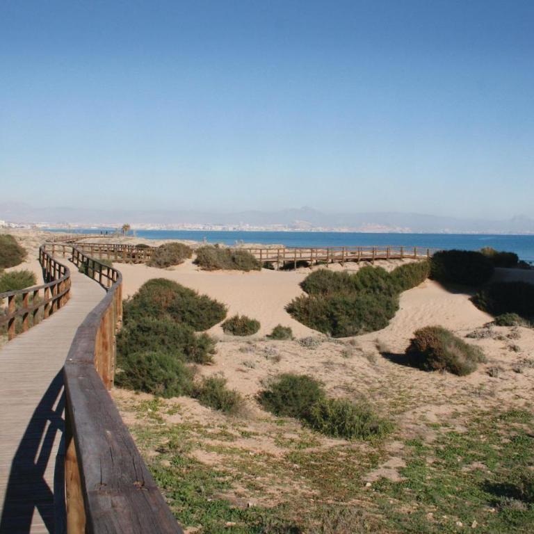 Cozy Home In Gran Alacant With Kitchen - Three-Bedroom Vacation Home - 9