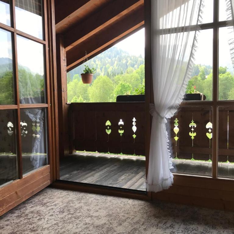 Gästehaus Schwarzlofer - Classic Vierbettzimmer - 8