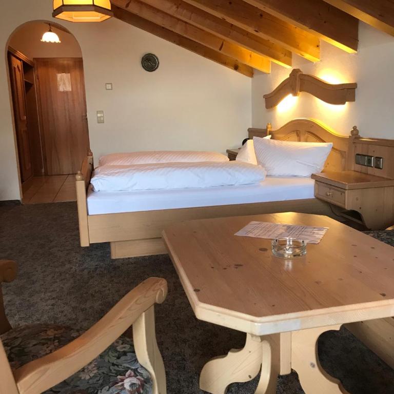 Gästehaus Schwarzlofer - Classic Vierbettzimmer - 12