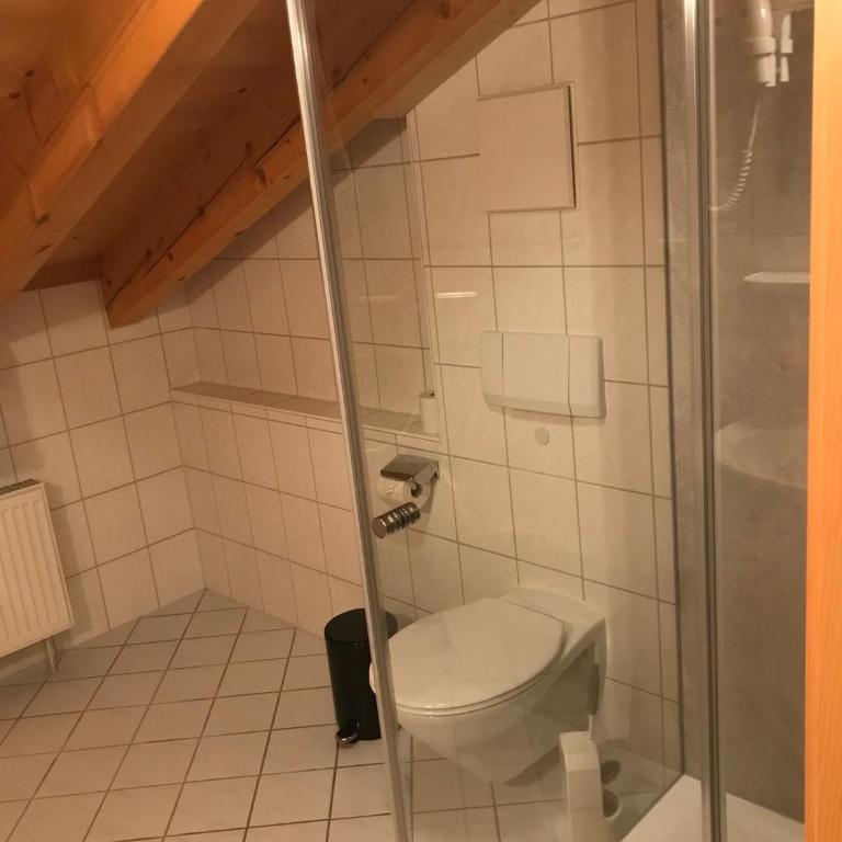 Gästehaus Schwarzlofer - Classic Vierbettzimmer - 27