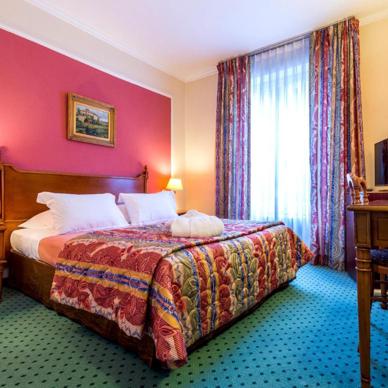 Hotel Diplomate - Double or Twin Room - 7