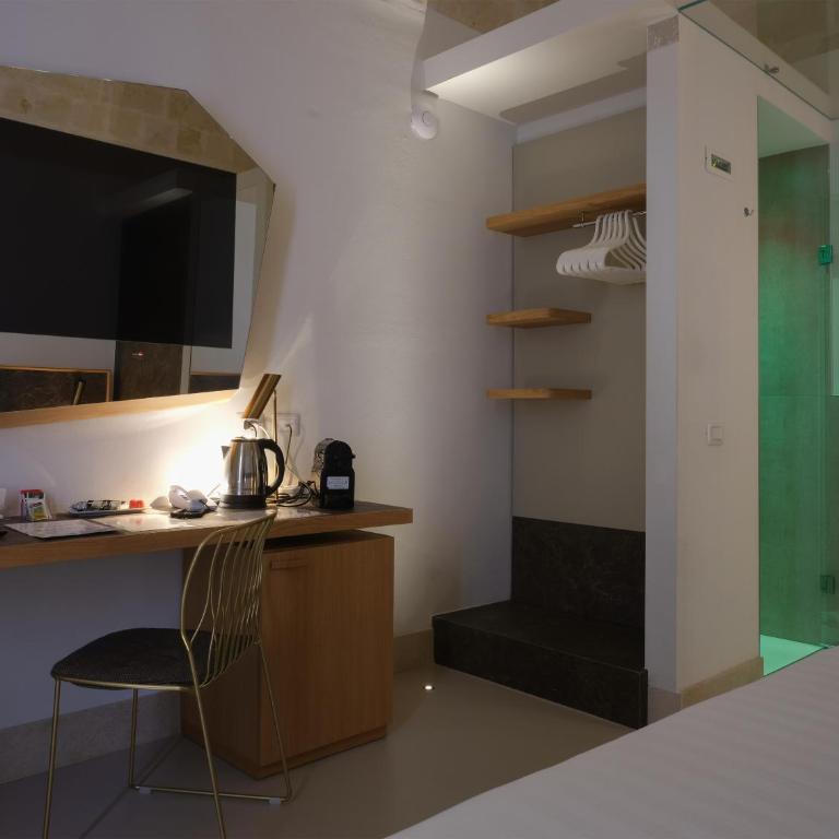 Euvodia Luxury Rooms - Camera Matrimoniale Deluxe - 8