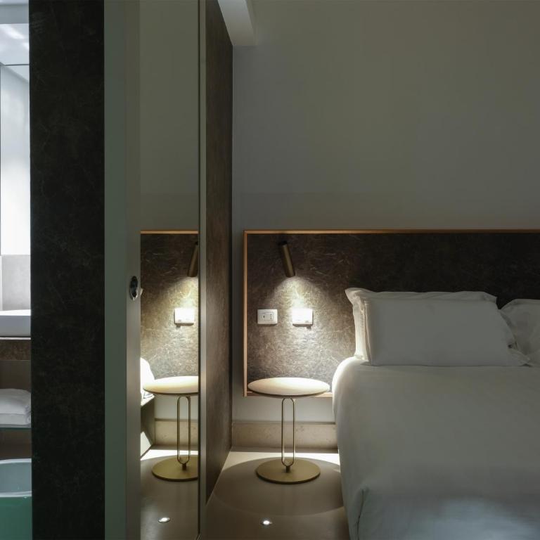Euvodia Luxury Rooms - Camera Matrimoniale Deluxe - 9