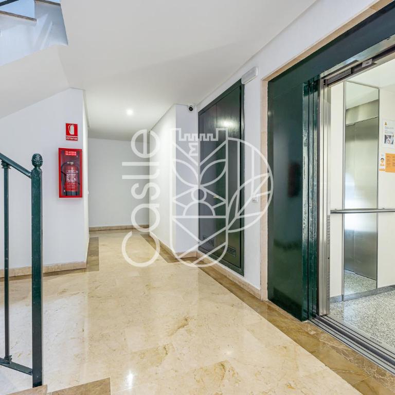 APARTAMENTO VACACIONAL A 10 MIN PUERTO DE BENALMADENA Y LA CARIHUELA PISCINA PLAYA PARKING GRATIS - Apartamento de 3 dormitorios - 14