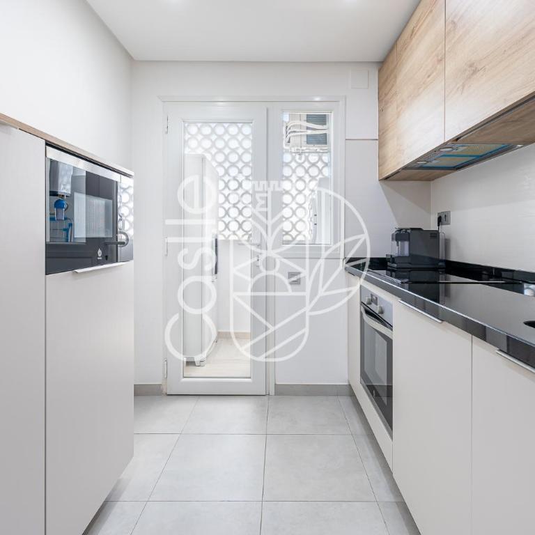 APARTAMENTO VACACIONAL A 10 MIN PUERTO DE BENALMADENA Y LA CARIHUELA PISCINA PLAYA PARKING GRATIS - Apartamento de 3 dormitorios - 5