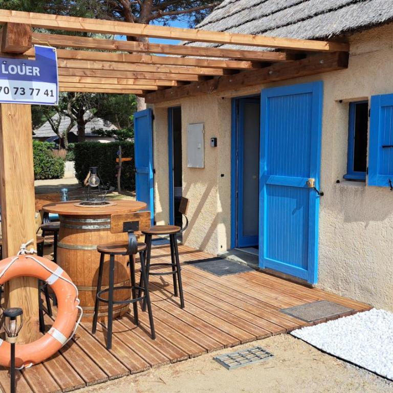 libre du 21 juin au 4 juillet venez prendre la fraîcheur en bord de lac et plage de Barcarès à 800m cabane rénovée 8 couchages possibles - Haus mit 3 Schlafzimmern - 43