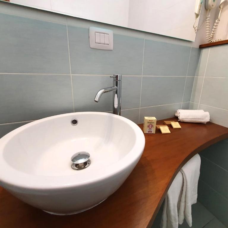 Altavilla Albergo meublé - Double Room - 4