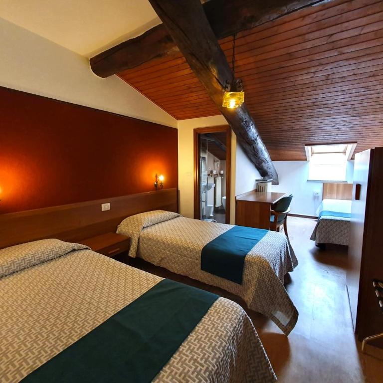Altavilla Albergo meublé - Triple Room - 12