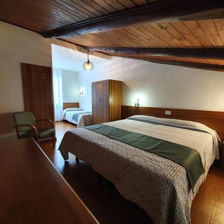 Altavilla Albergo meublé - Triple Room - 5