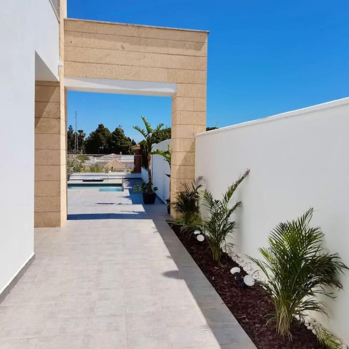 Exclusiva Villa Lujo con piscina privada by Chiclana Dreams - Villa - 31