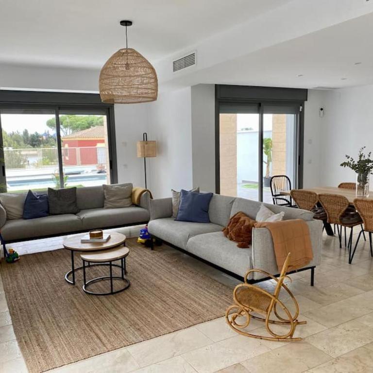 Exclusiva Villa Lujo con piscina privada by Chiclana Dreams - Villa - 8