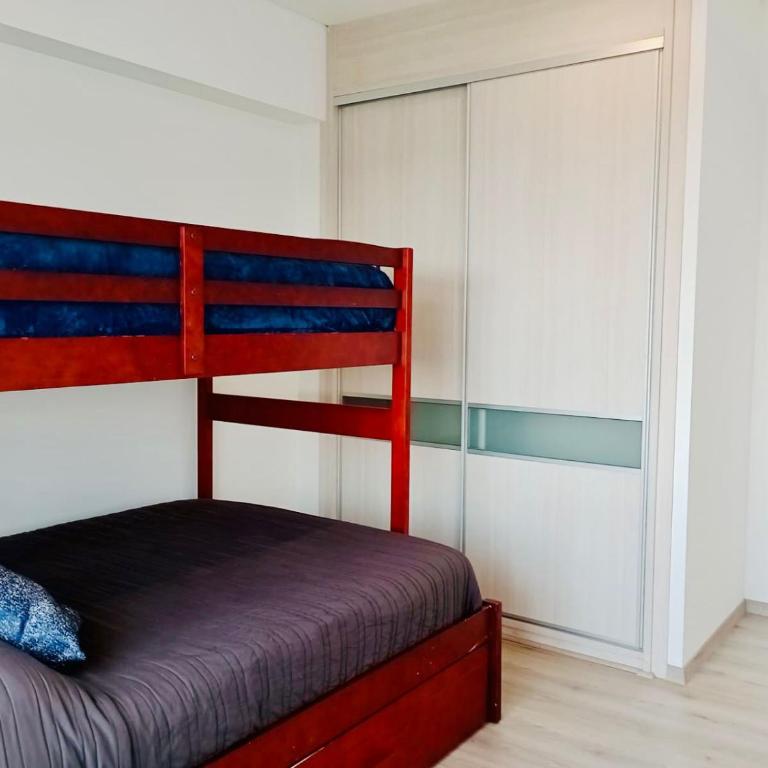 Romulo OFarril 2parking-3BR-2BA - Three-Bedroom Apartment - 10