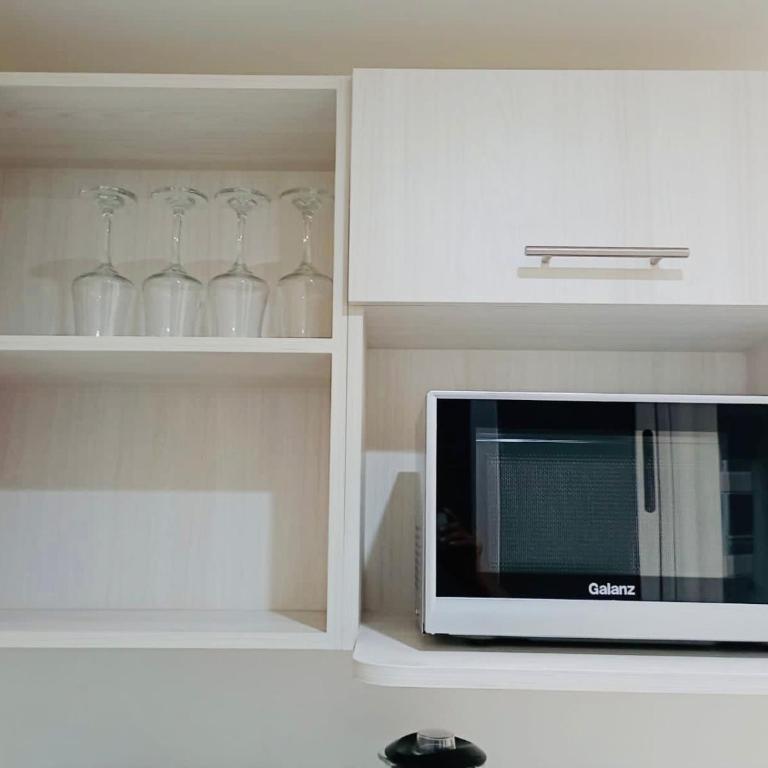 Romulo OFarril 2parking-3BR-2BA - Three-Bedroom Apartment - 14