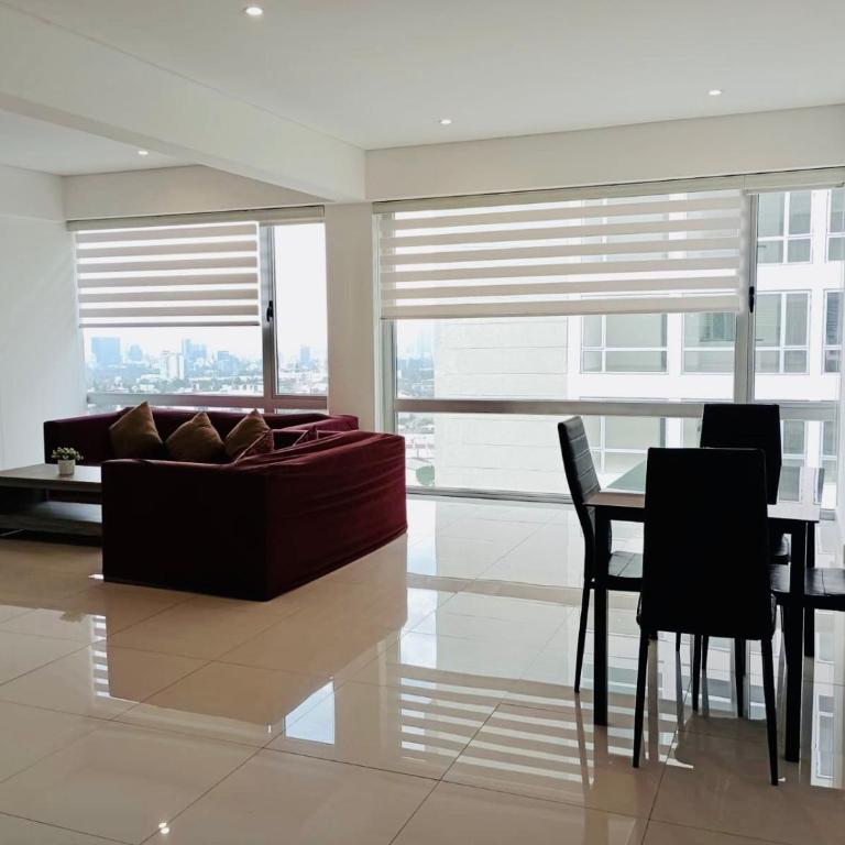 Romulo OFarril 2parking-3BR-2BA - Three-Bedroom Apartment - 4