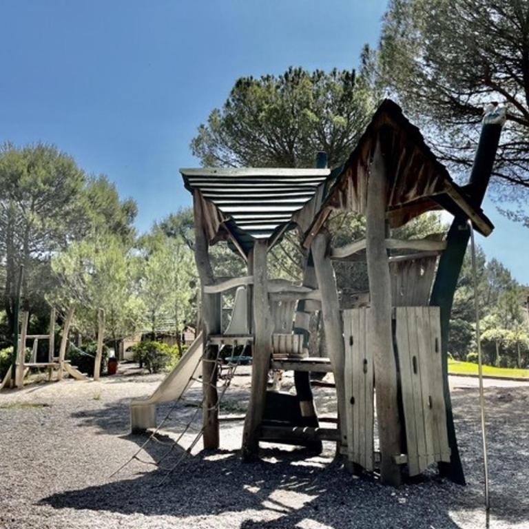 Maison Calme 6 Pers. au Golf Pont Royal - Piscine, Terrasse, Parking, Clim, Fibre - 13370 Mallemort - FR-1-658-24 - Maison de Vacances - 16