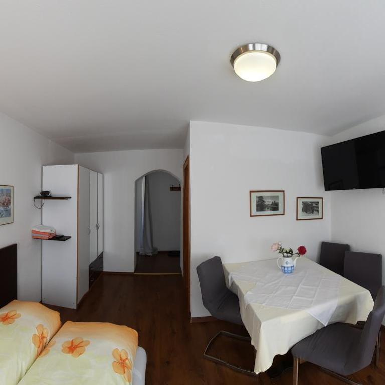 Pension Steinadler - Apartment mit Blick auf die Berge - 6