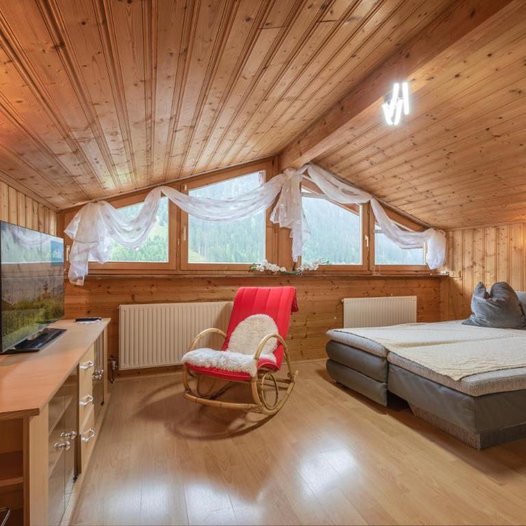 Pension Steinadler - Apartment im Dachgeschoss mit Panoramablick - 3