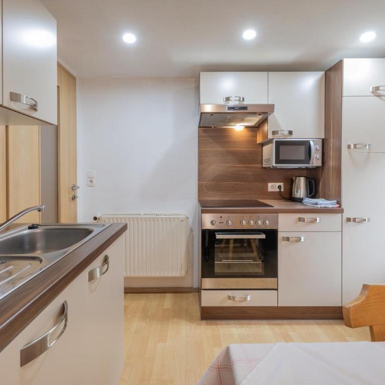 Pension Steinadler - Apartment im Dachgeschoss mit Panoramablick - 7
