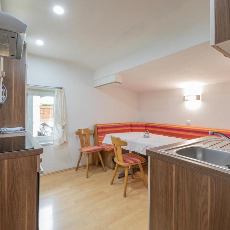 Pension Steinadler - Apartment im Dachgeschoss mit Panoramablick - 8