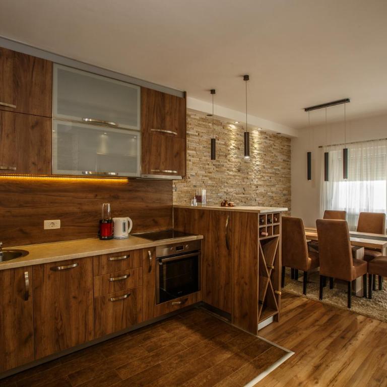 Montagna Resort - Four-Bedroom House - 2