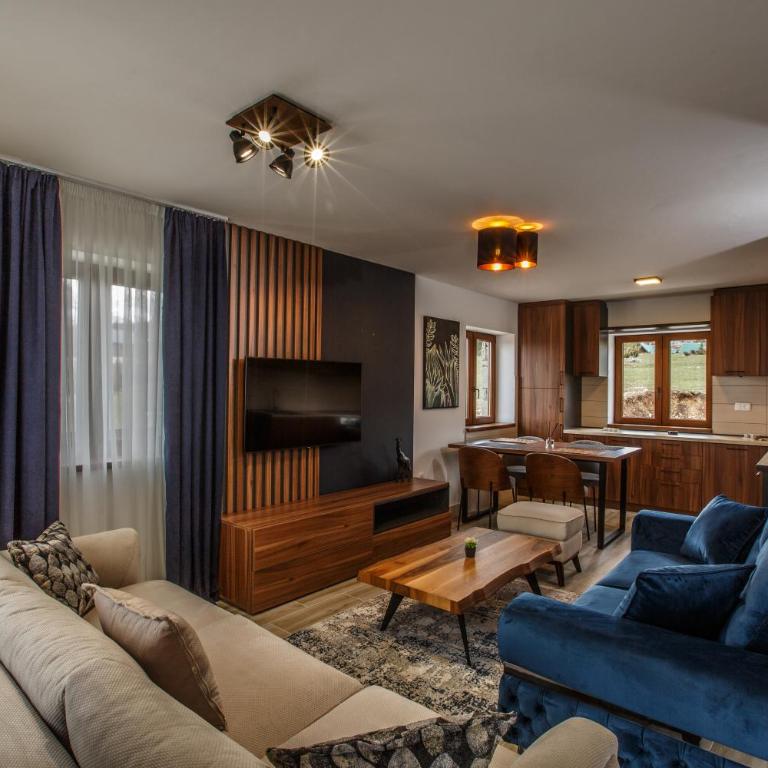 Montagna Resort - Two-Bedroom House - 1