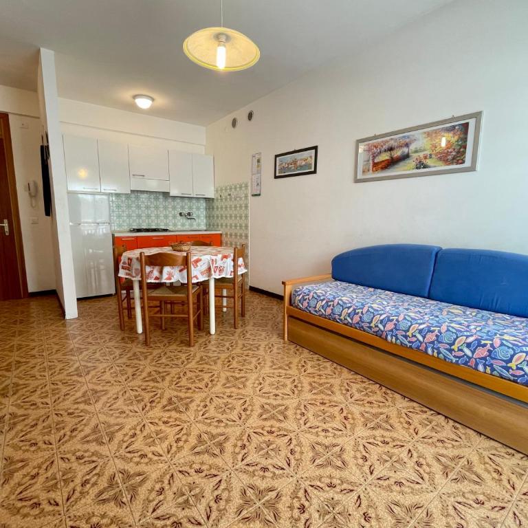 Colorful flat by the beach - Appartamento - 2