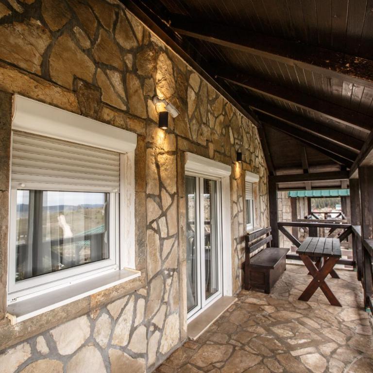 Montagna Resort - Four-Bedroom House - 13