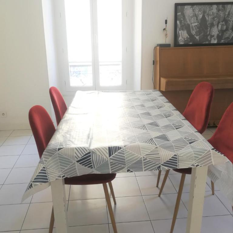 Appartement 110m2 Nice plein centre - Appartement - 33