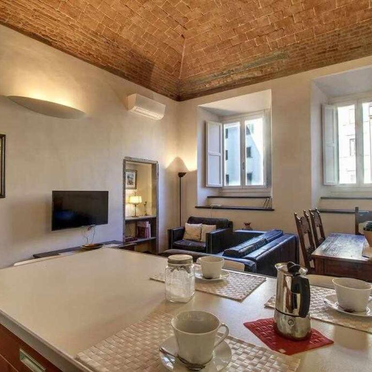 Salvemini Elegant Close To Piazza Santa Croce - Two-Bedroom Apartment - 5